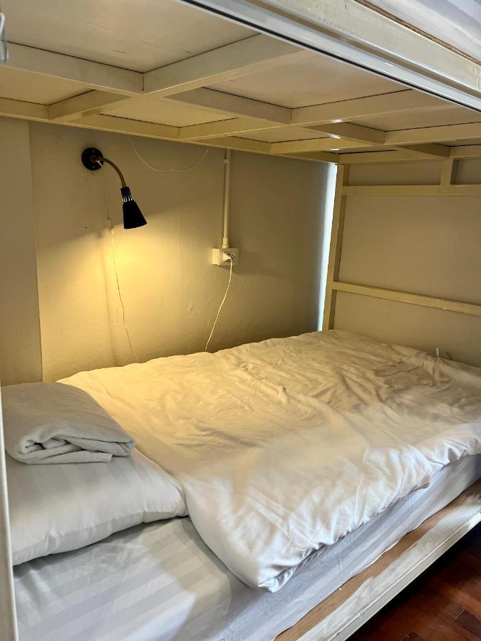 Together Backpackers Hostel Чианграй Экстерьер фото