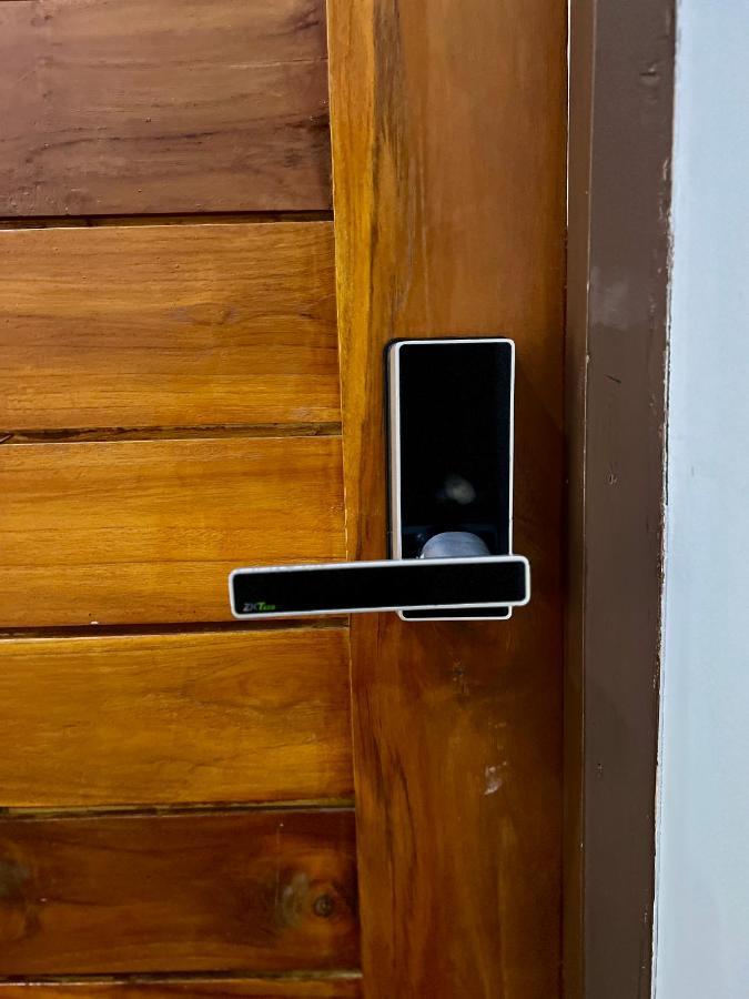 Together Backpackers Hostel Чианграй Экстерьер фото