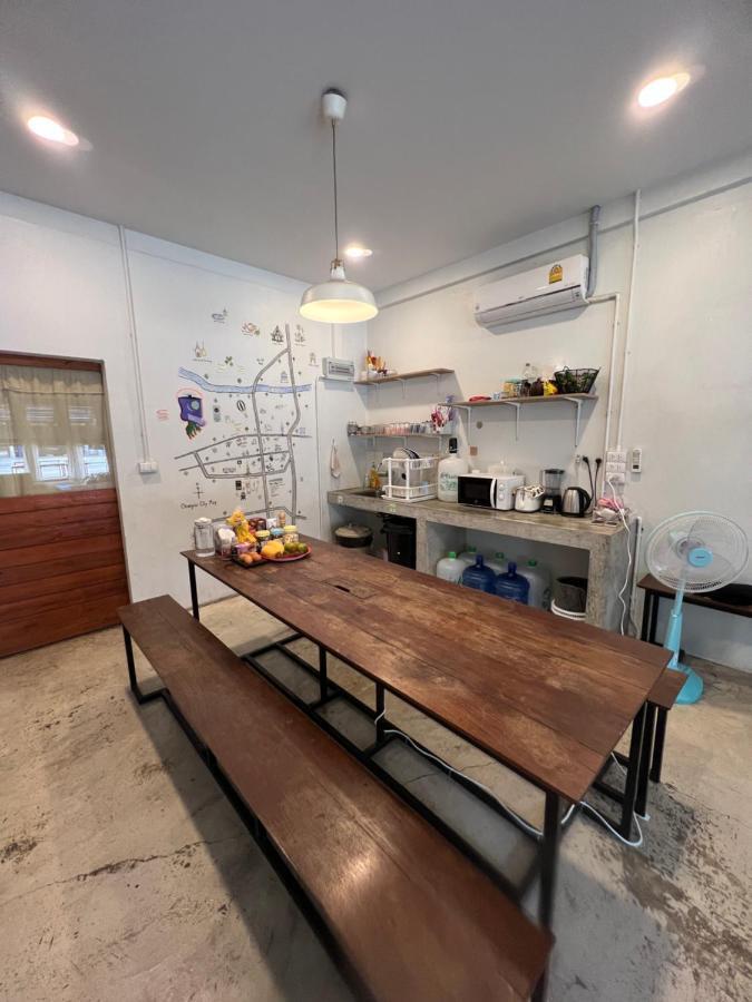 Together Backpackers Hostel Чианграй Экстерьер фото