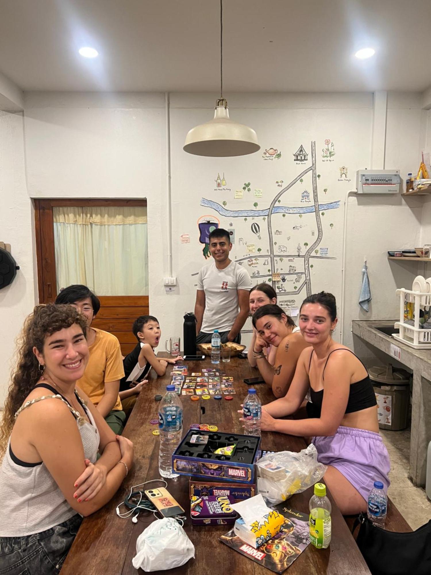 Together Backpackers Hostel Чианграй Экстерьер фото